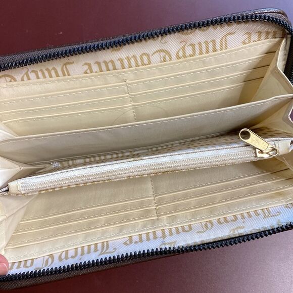 JUICY COUTURE Cross My Heart Wallet - Picture 8 of 13